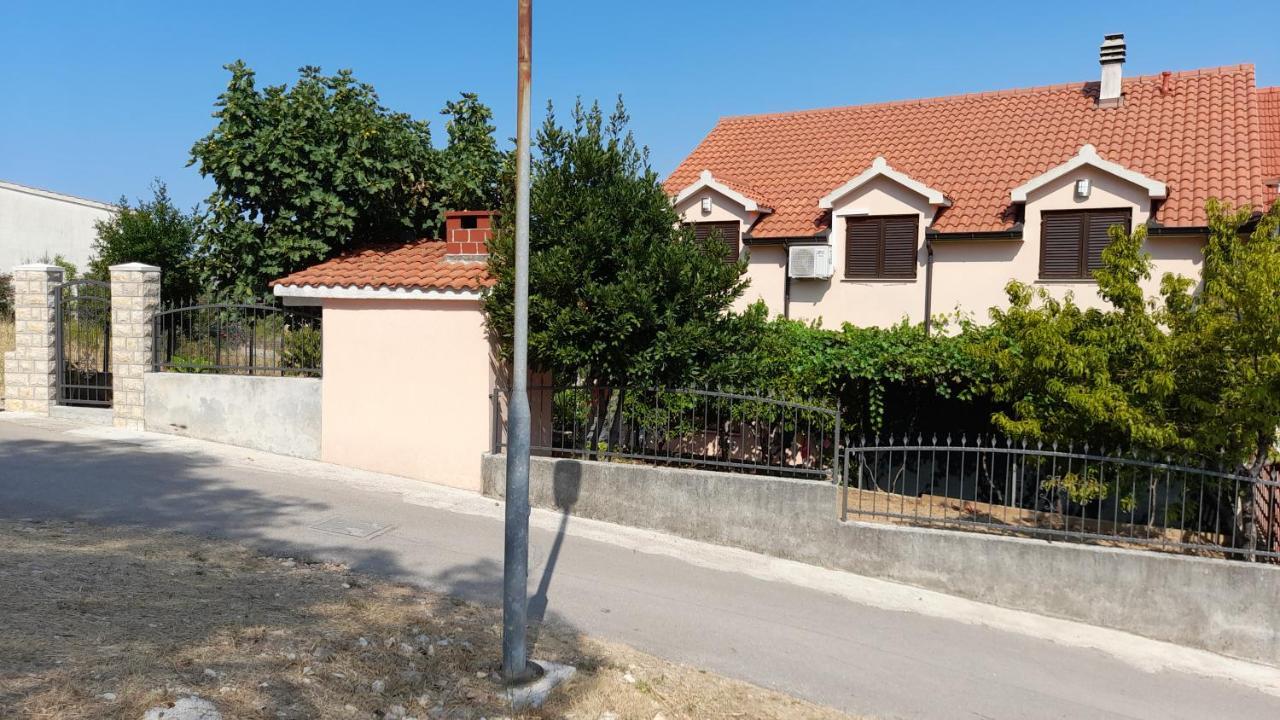 Apartmani A.Teskera Трогир Экстерьер фото
