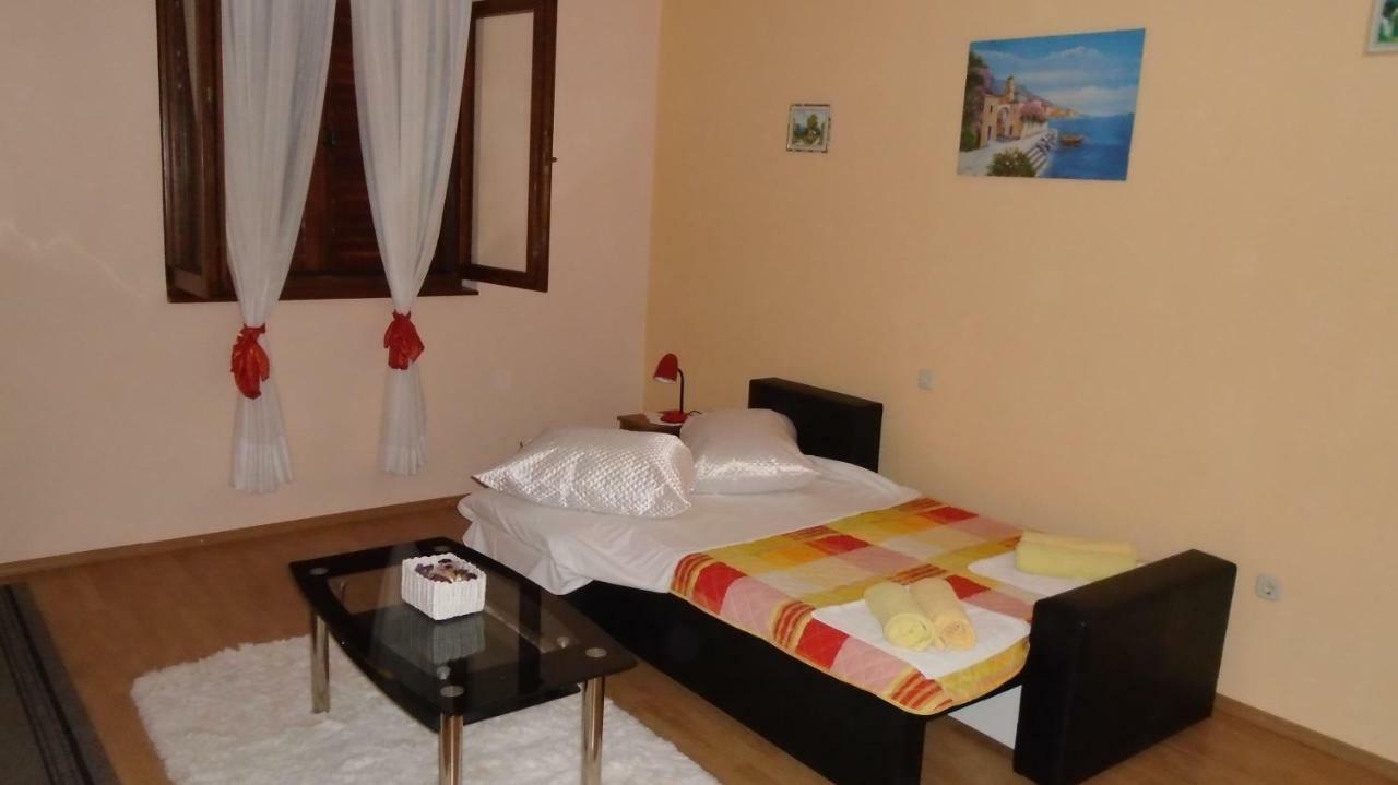 Apartmani A.Teskera Трогир Экстерьер фото