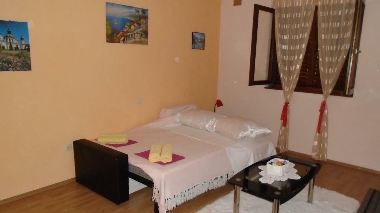 Apartmani A.Teskera Трогир Экстерьер фото