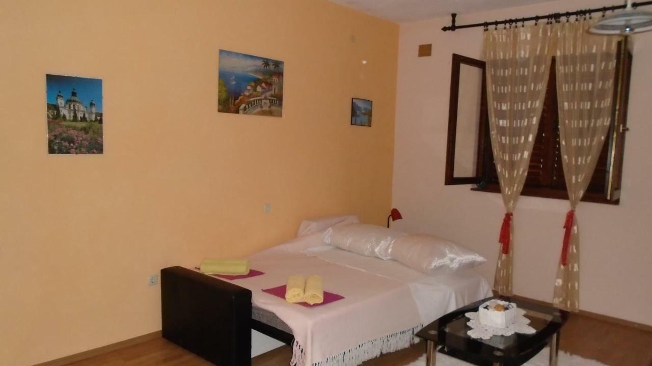 Apartmani A.Teskera Трогир Экстерьер фото