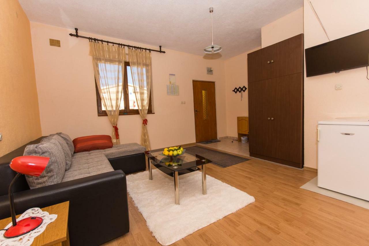 Apartmani A.Teskera Трогир Экстерьер фото