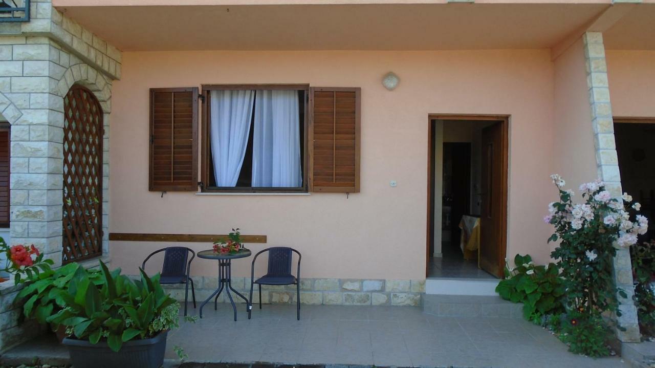 Apartmani A.Teskera Трогир Экстерьер фото
